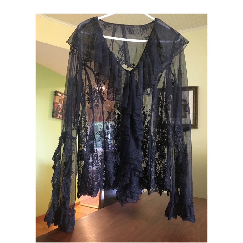 Elegant Black Lace Blouse XL - Picture 2 of 8